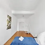 Grosszuegige 4-zimmer-wohnung Nahe Frankfurt, Ideal Fuer Business & Familien Daire