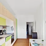 Grosszuegige 4-zimmer-wohnung Nahe Frankfurt, Ideal Fuer Business & Familien *
